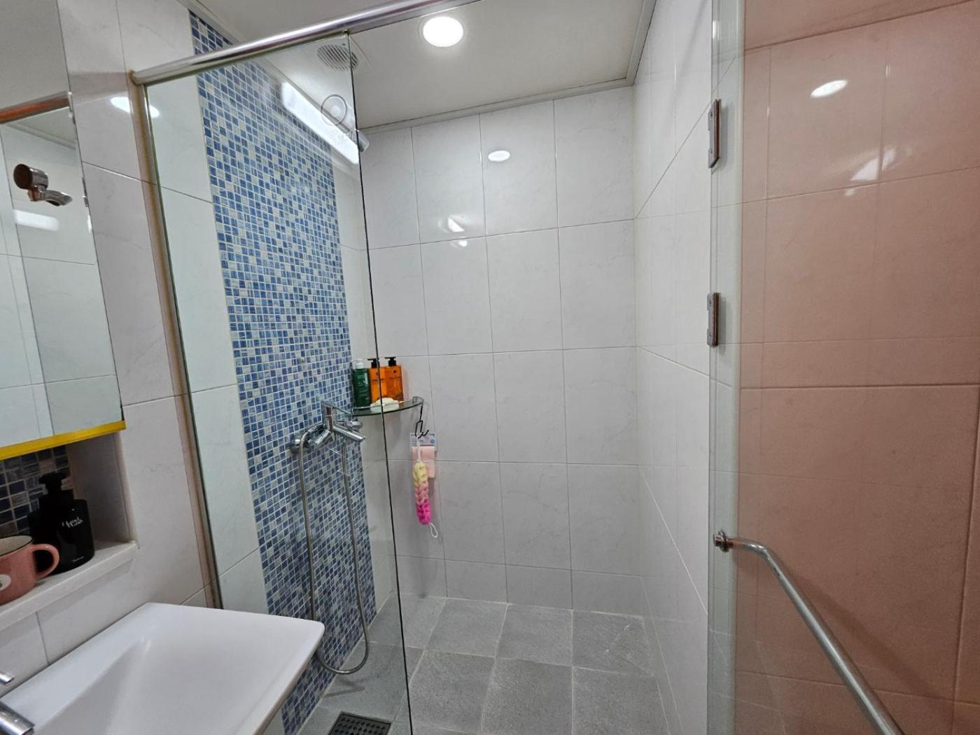 Gangnam Yeoksam Station Full-option Remodeling New House Rumah liburan Seoul